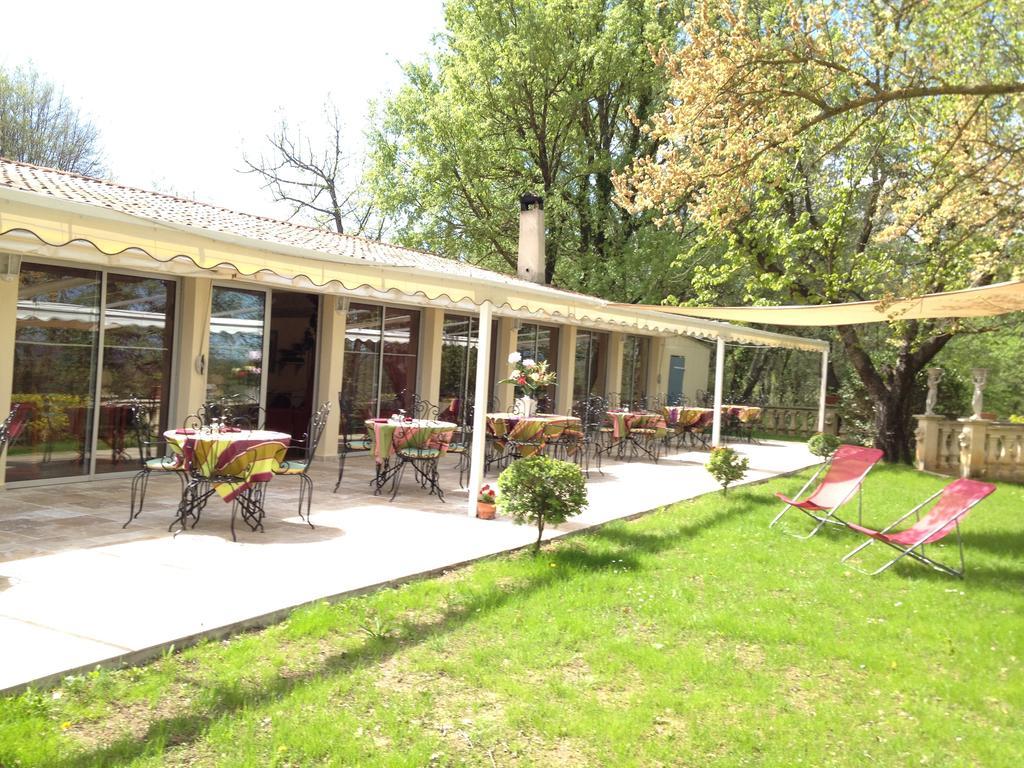 Hotel Au Bien Etre Villecroze Exterior foto